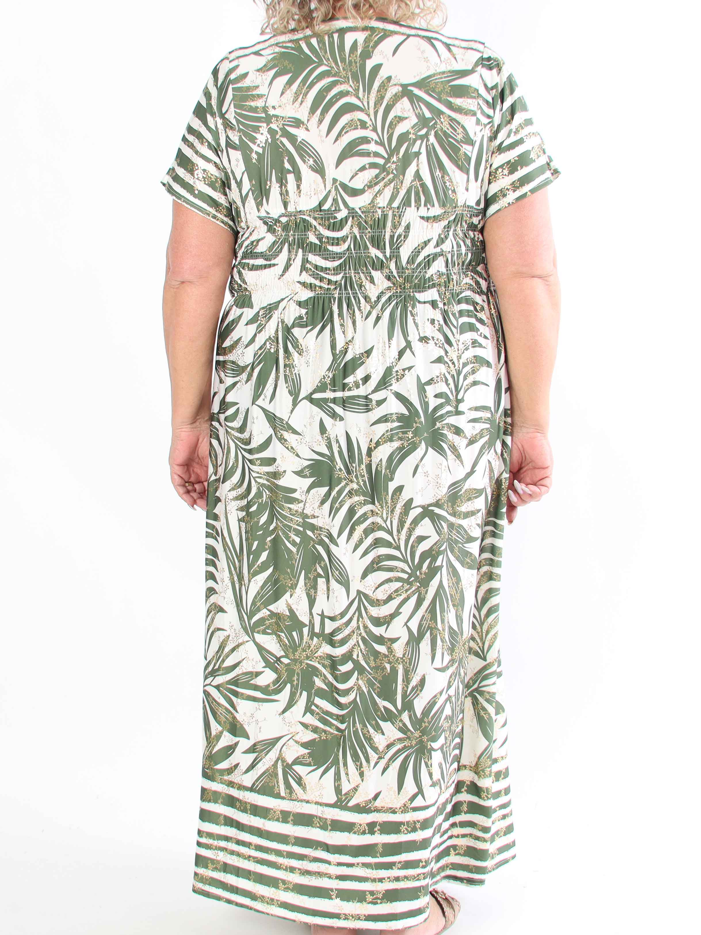 Pams Palm - Lång plus size-klänning med palmblad och smockad midja